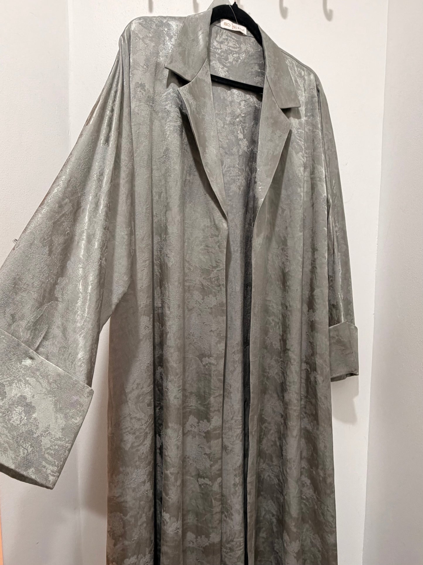 Gray Marble Open Abaya